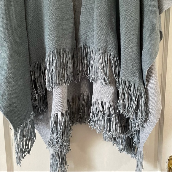 BCBG Maxazria Fringe Wrap  One Size Fits All Blue - Picture 3 of 11